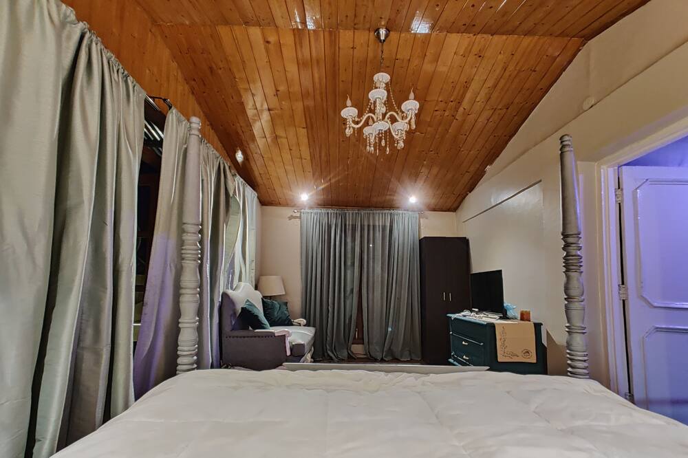 Photo of Bedroom in Shimla