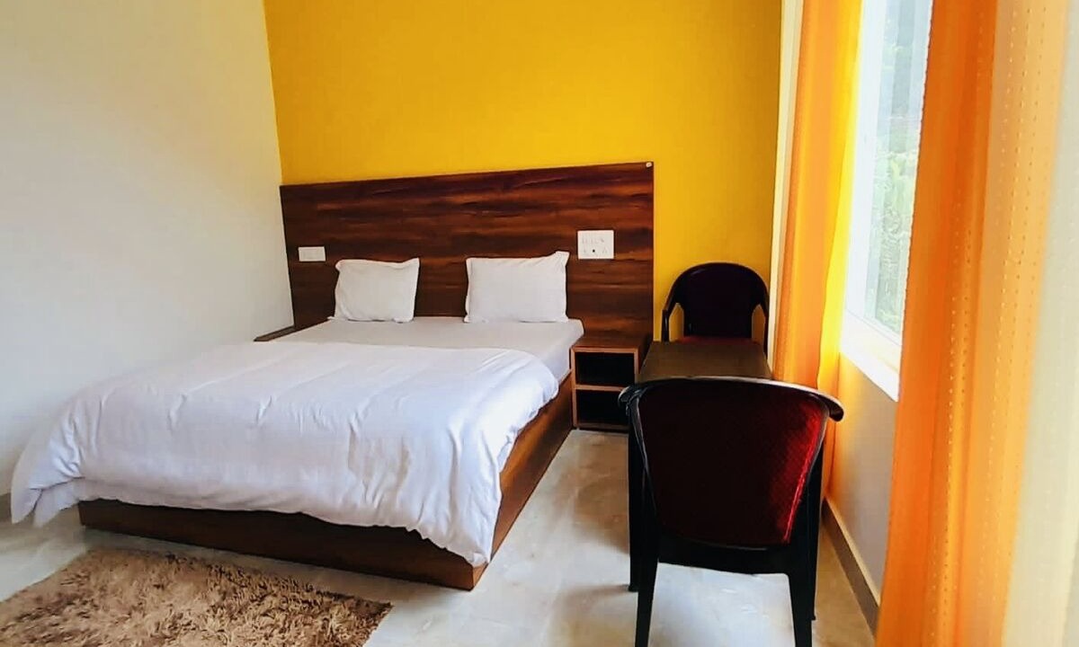Photo of Bedroom in Narainkoti
