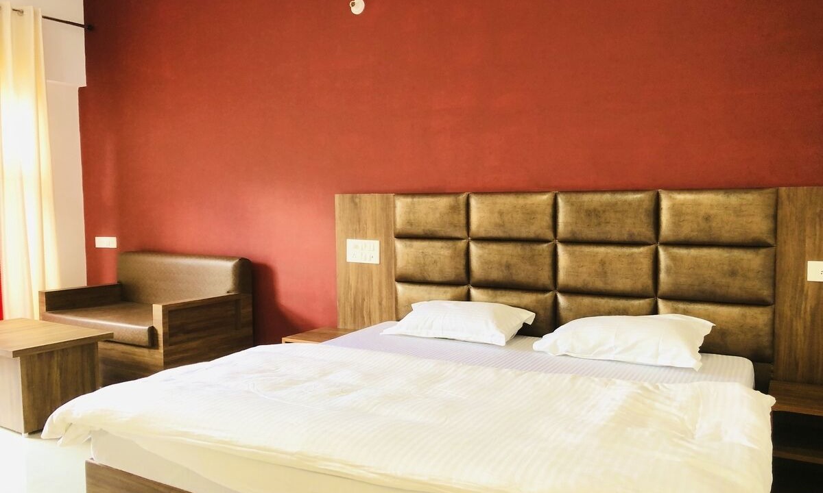 Photo of Bedroom in Narainkoti