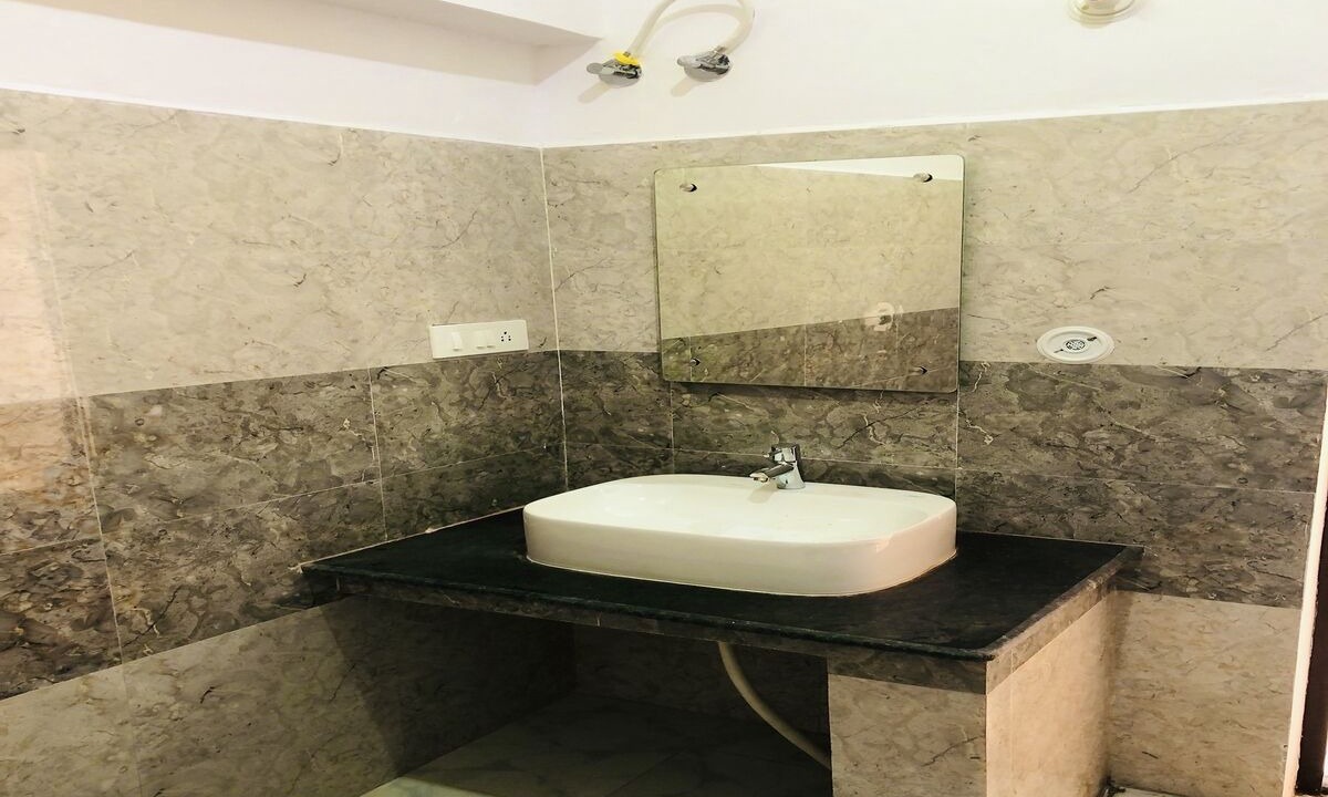 Photo of Bedroom in Narainkoti