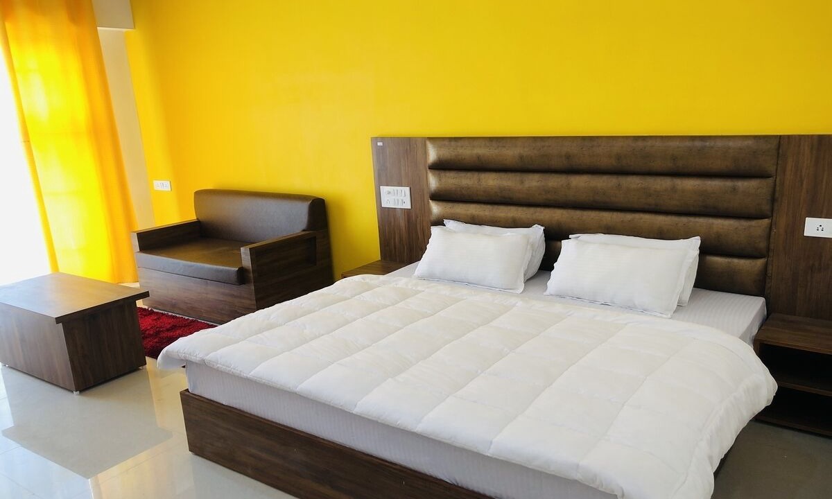 Photo of Bedroom in Narainkoti