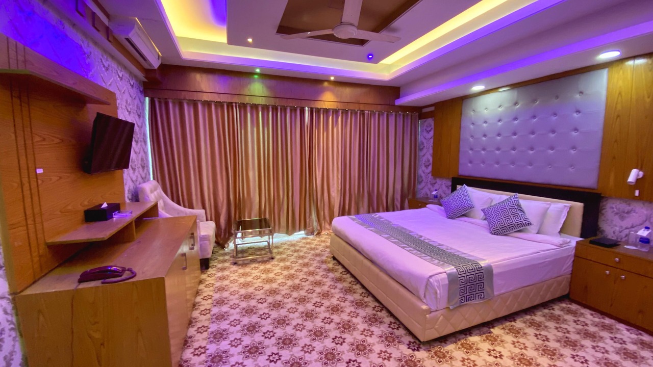 Photo of Bedroom in Dhaka Division