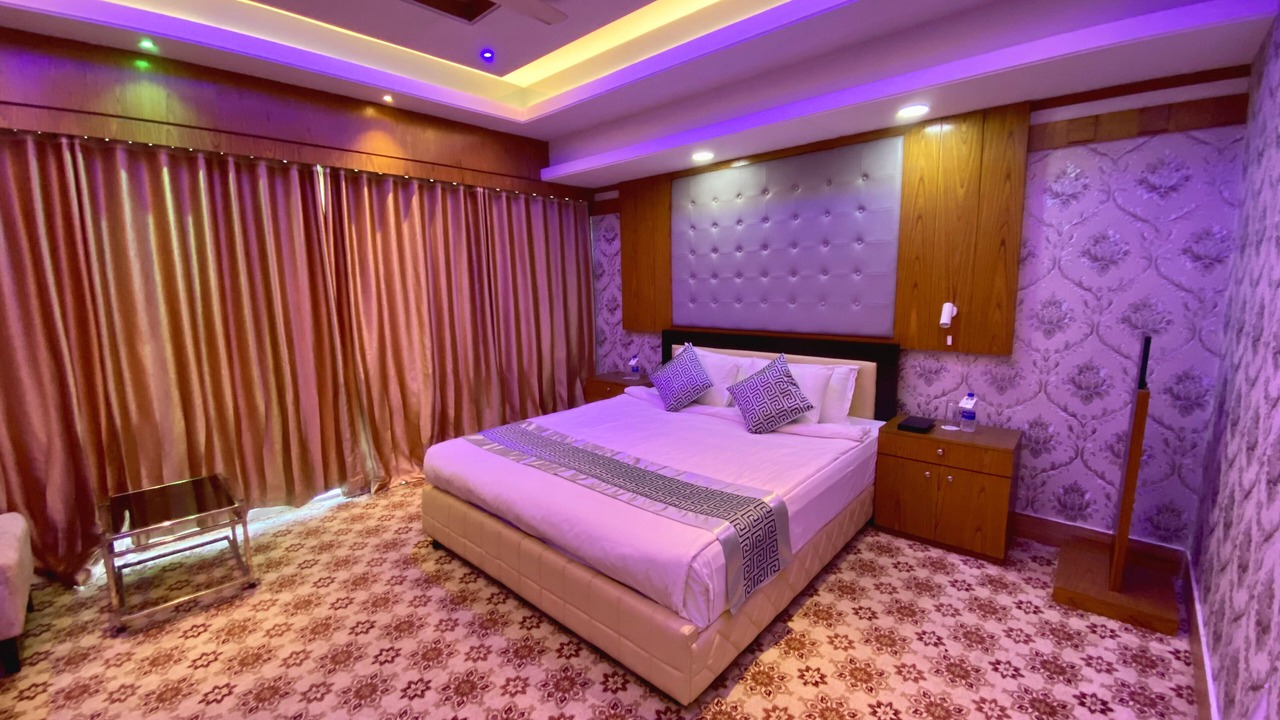 Photo of Bedroom in Dhaka Division