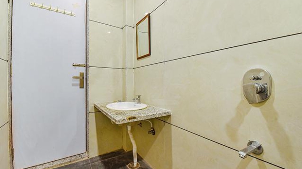 Photo of Bathroom in Gayariawas