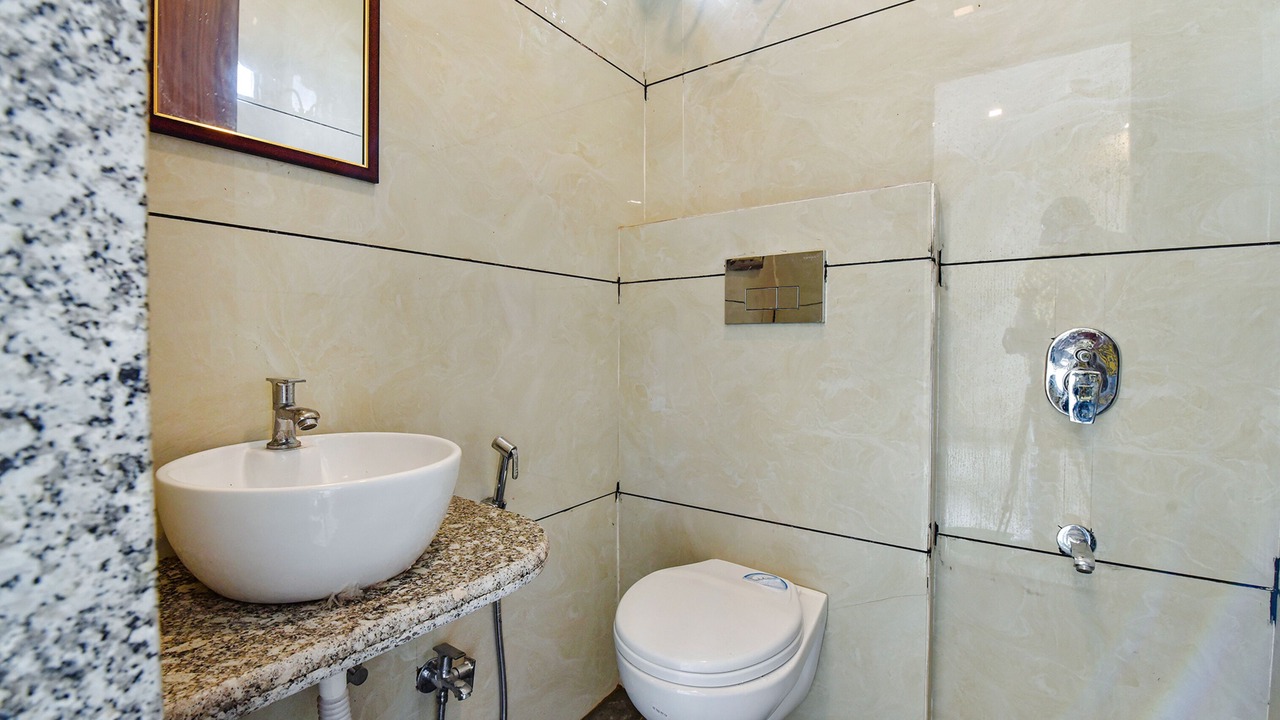 Photo of Bathroom in Gayariawas