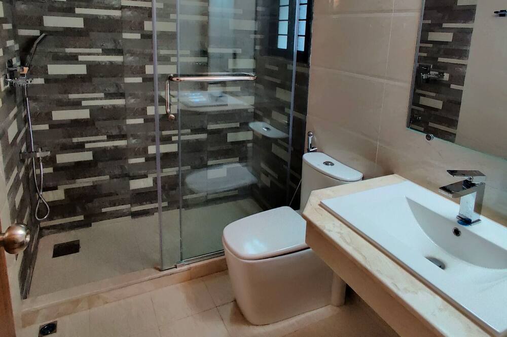 Photo of Bathroom in Gulshan