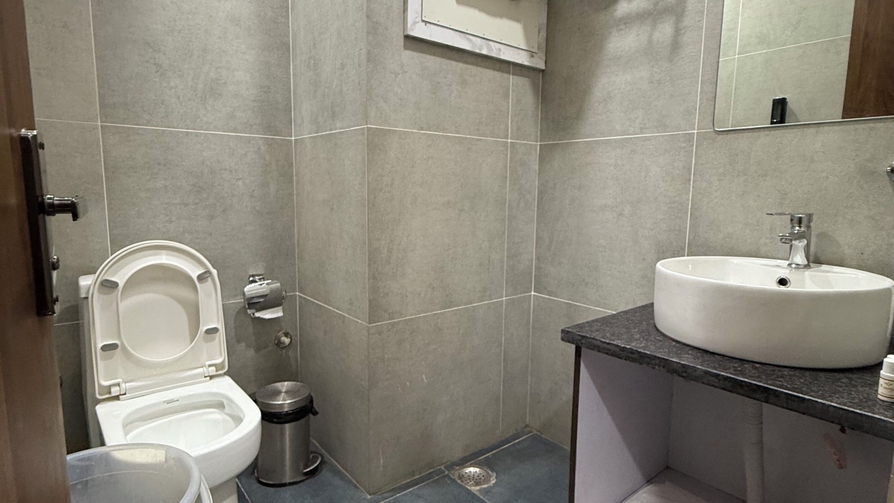Photo of Bathroom in Geeta Nagar
