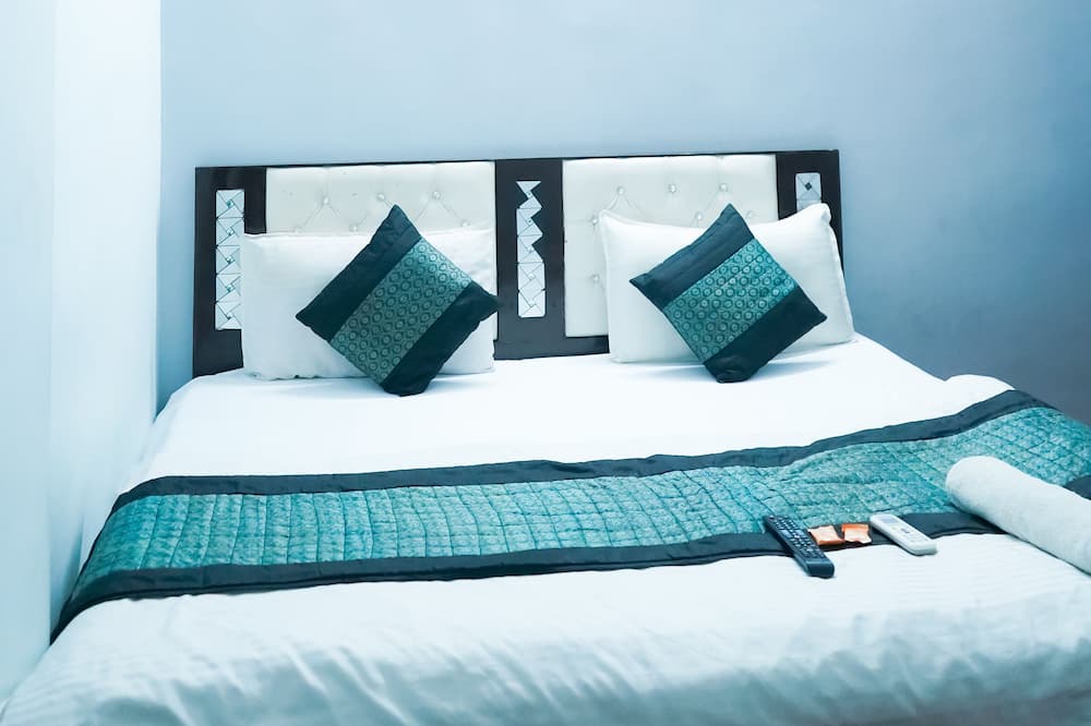 Photo of Bedroom in Sector 62