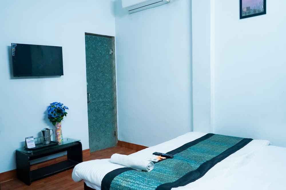 Photo of Bedroom in Sector 62