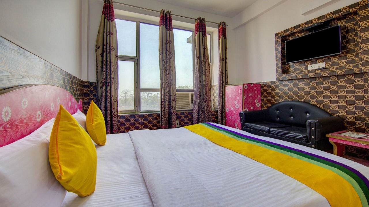 Photo of Bedroom in Katra
