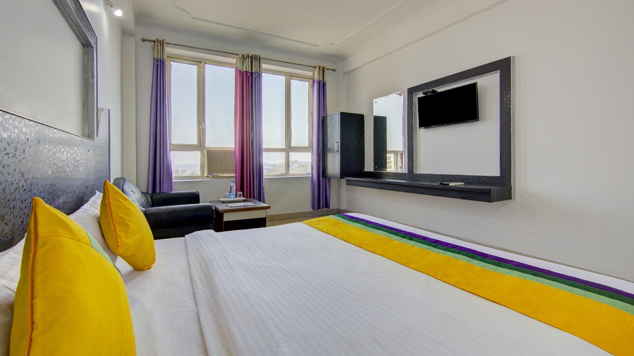 Photo of Bedroom in Katra