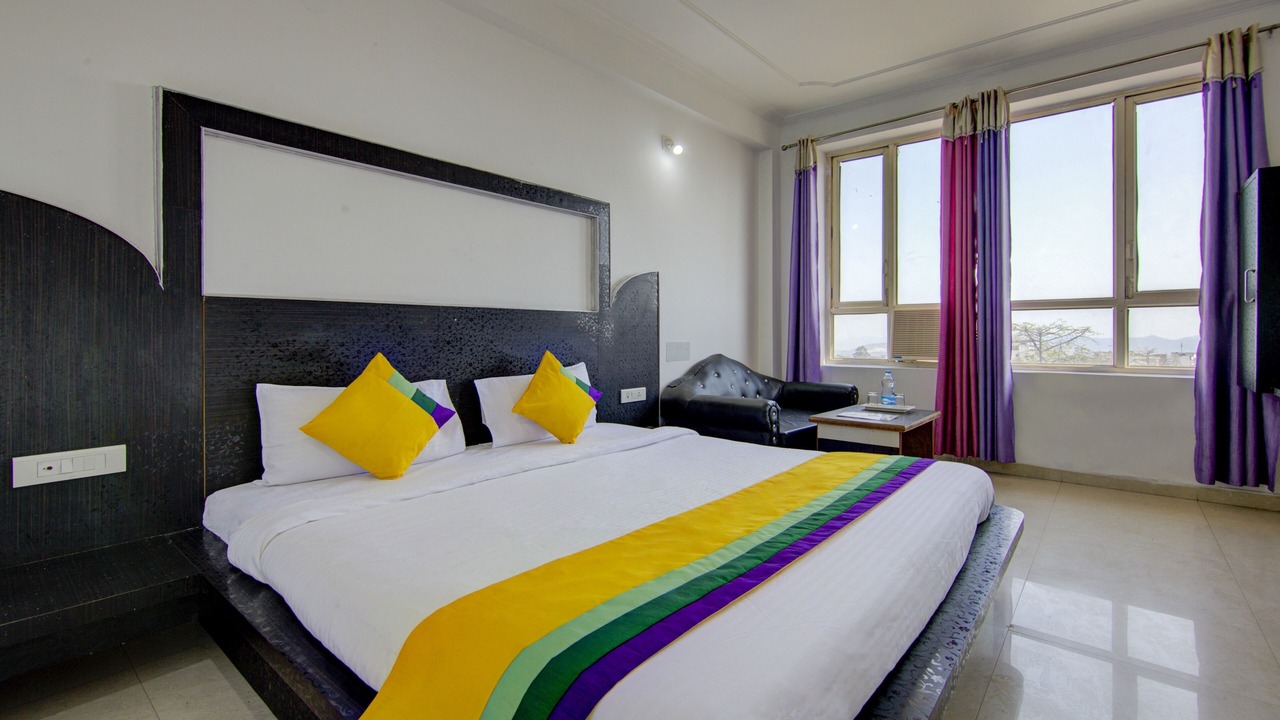 Photo of Bedroom in Katra