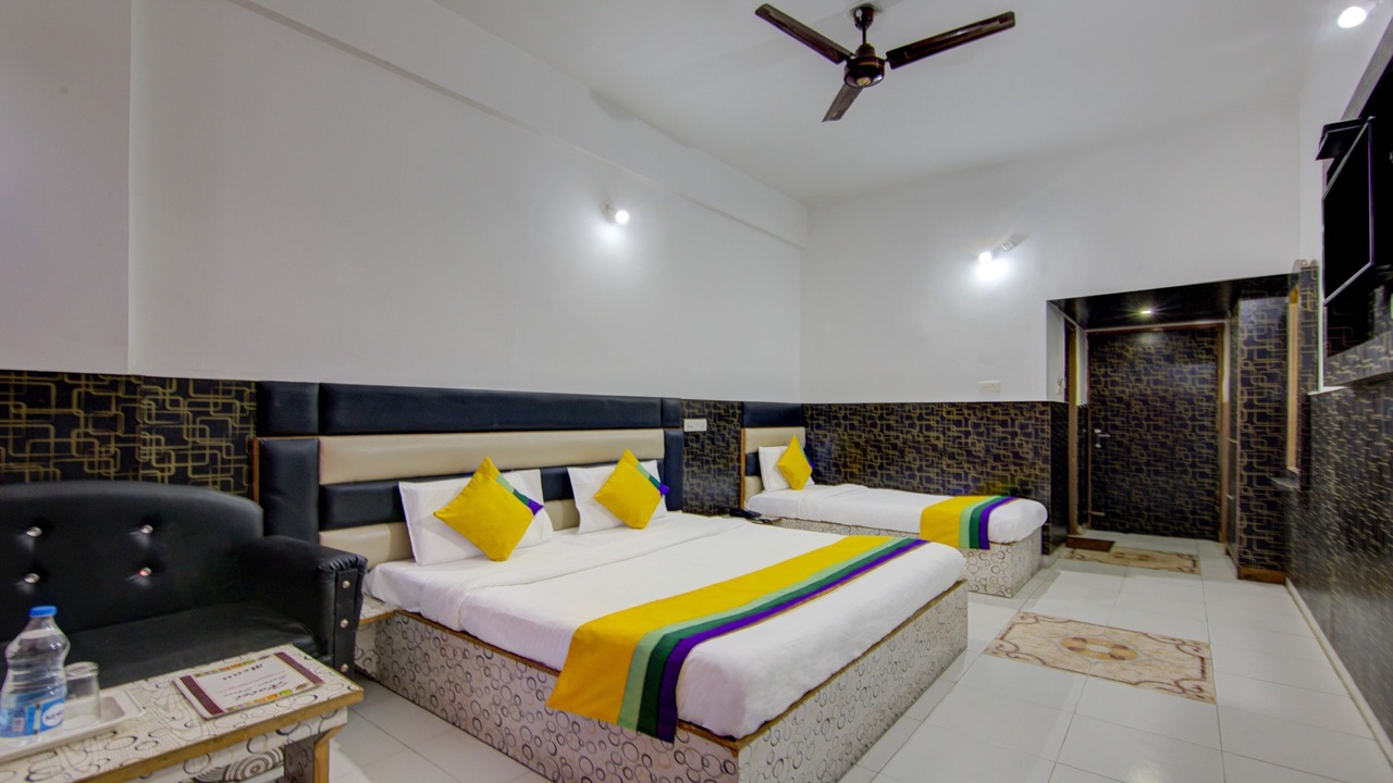 Photo of Bedroom in Katra