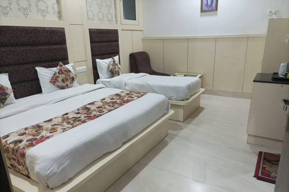 Photo of Bedroom in Katra