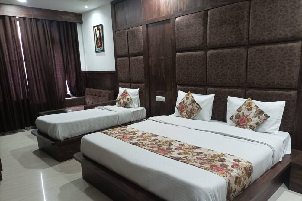 Photo of Bedroom in Katra