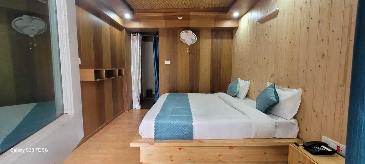 Photo of Bedroom in Kausani