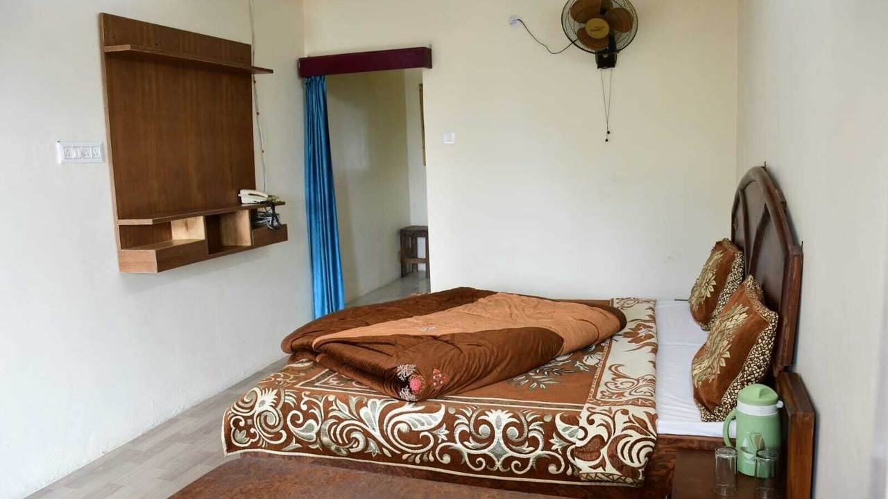 Photo of Bedroom in Kausani