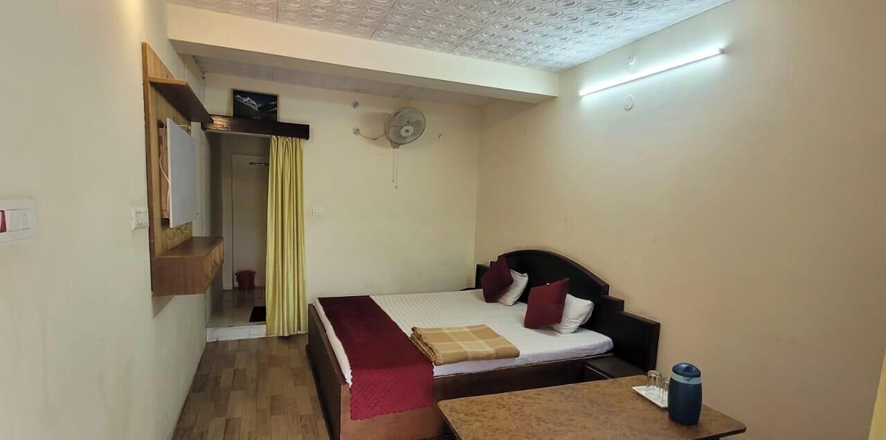Photo of Bedroom in Kausani