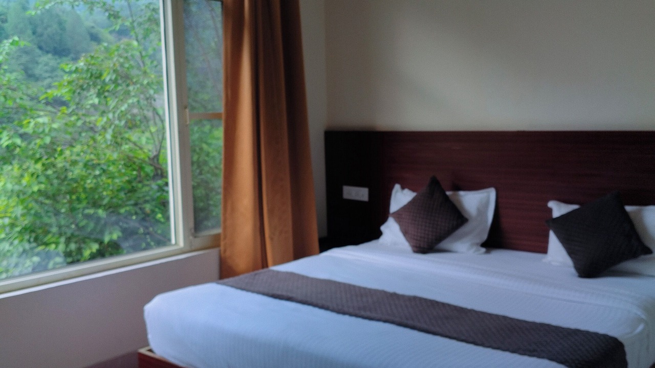 Photo of Bedroom in Chamoli
