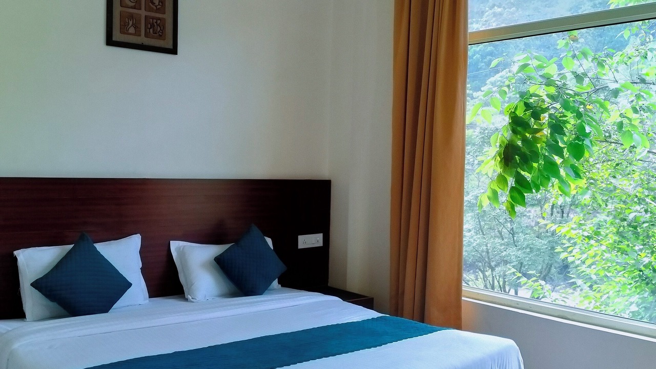 Photo of Bedroom in Chamoli