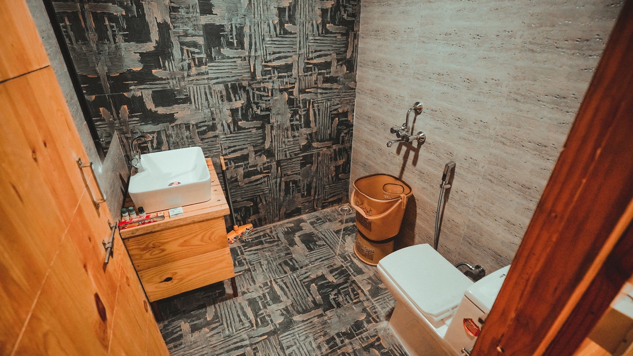 Photo of Bathroom in Naina Range
