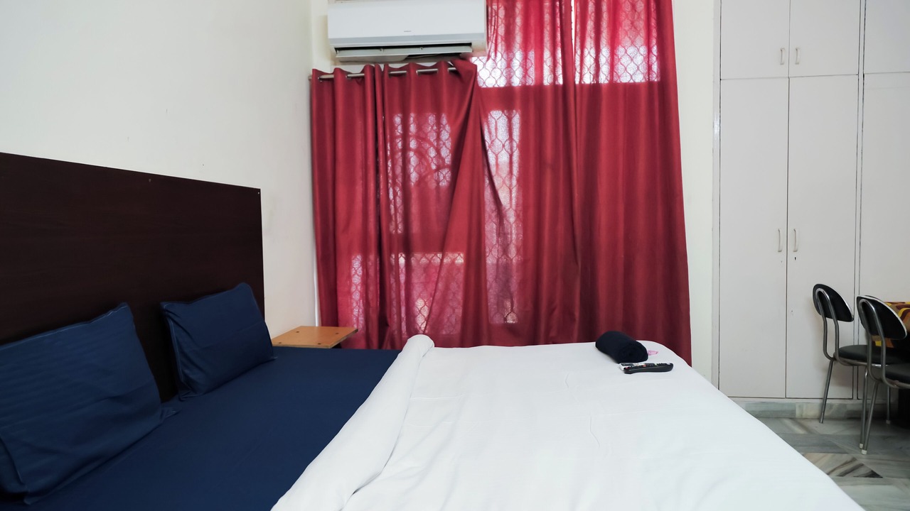 Photo of Bedroom in Lajpat Nagar
