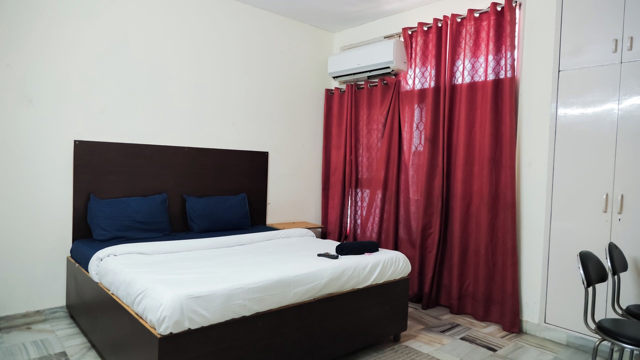 Photo of Bedroom in Lajpat Nagar