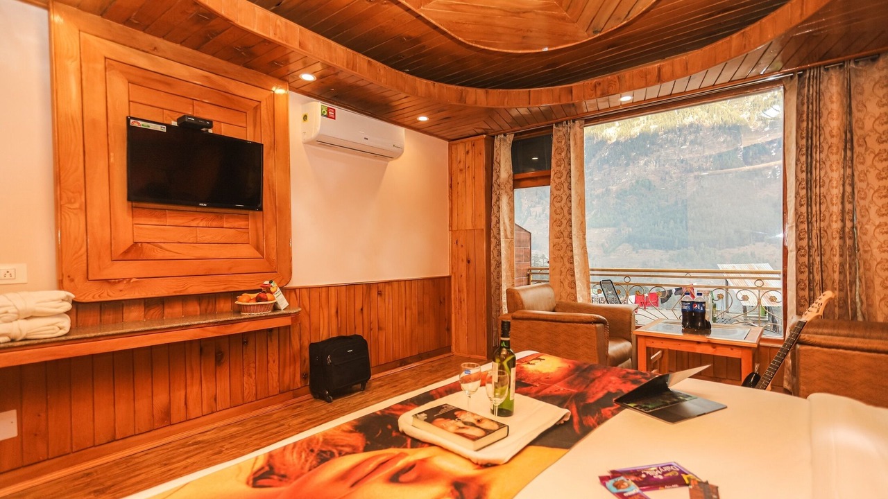 Photo of Bedroom in Manali