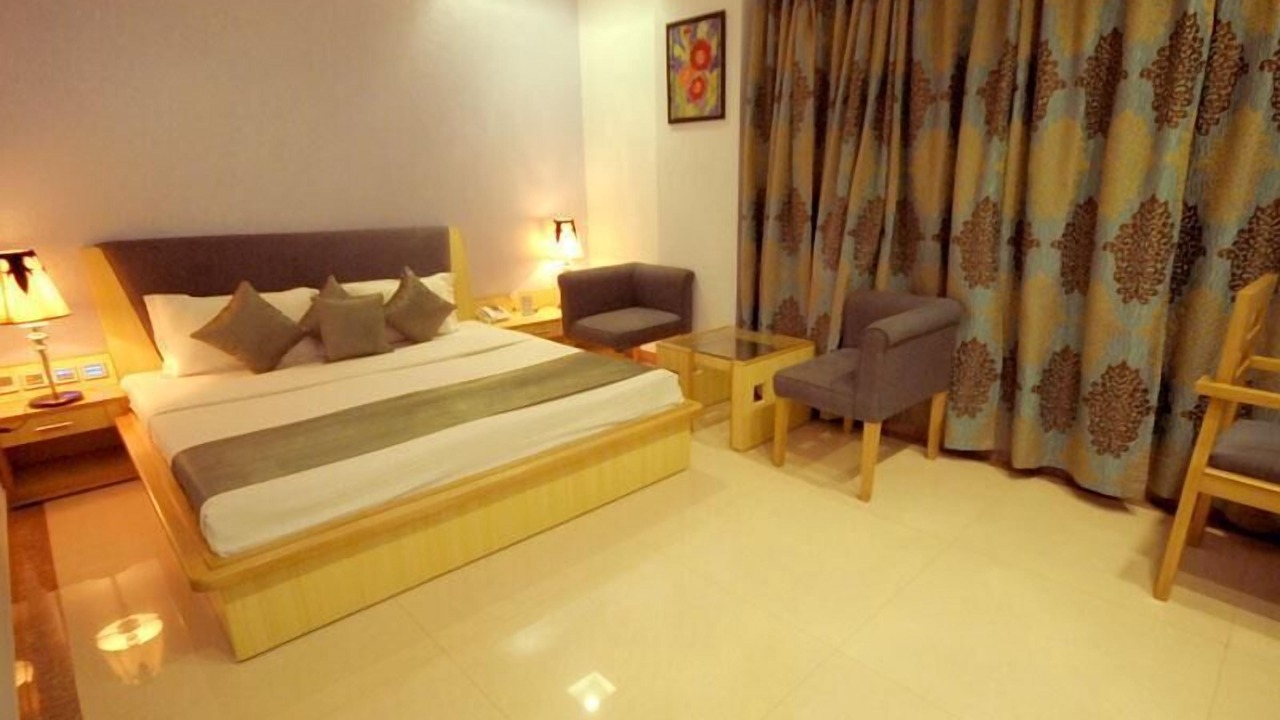Photo of Bedroom in Industrial Area Phase I