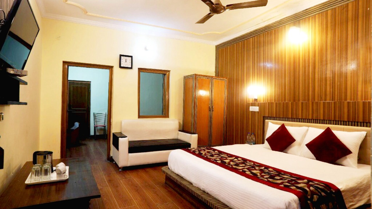 Photo of Bedroom in Nainital