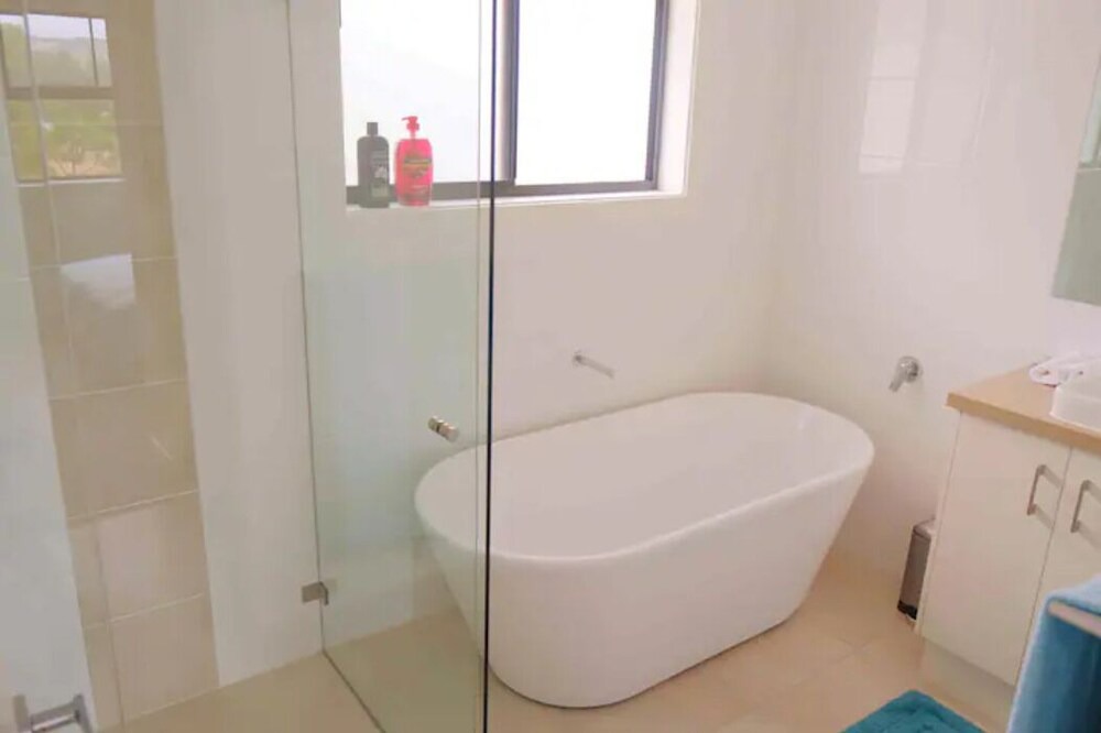 Photo of Bathroom in Beaumont Hills