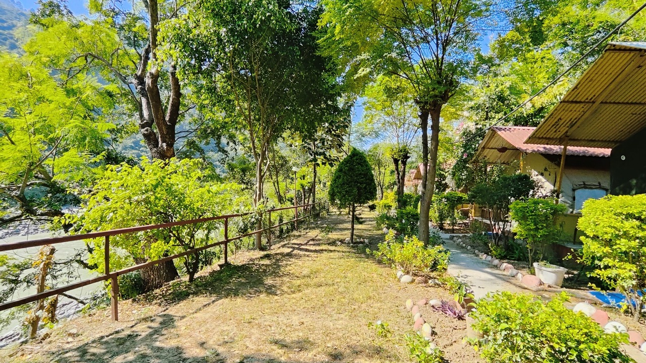 Photo of Outdoor in Sirala