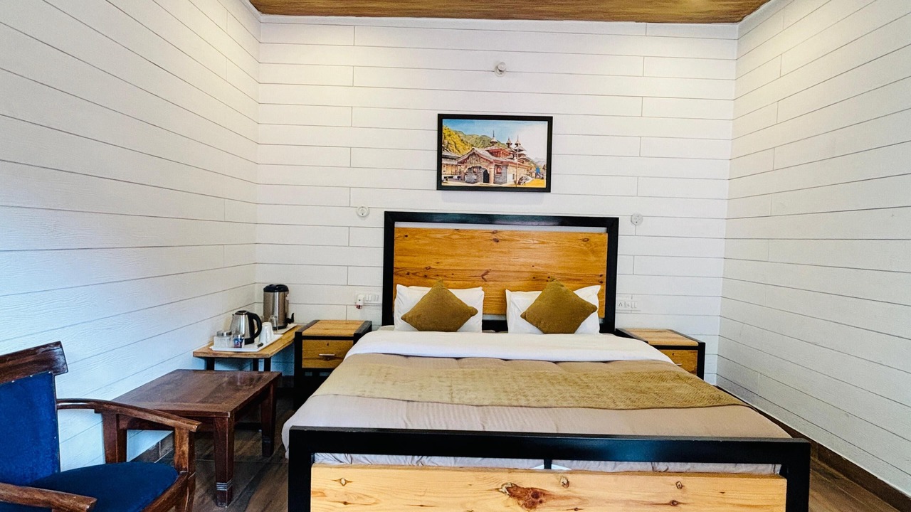 Photo of Bedroom in Ukhimath