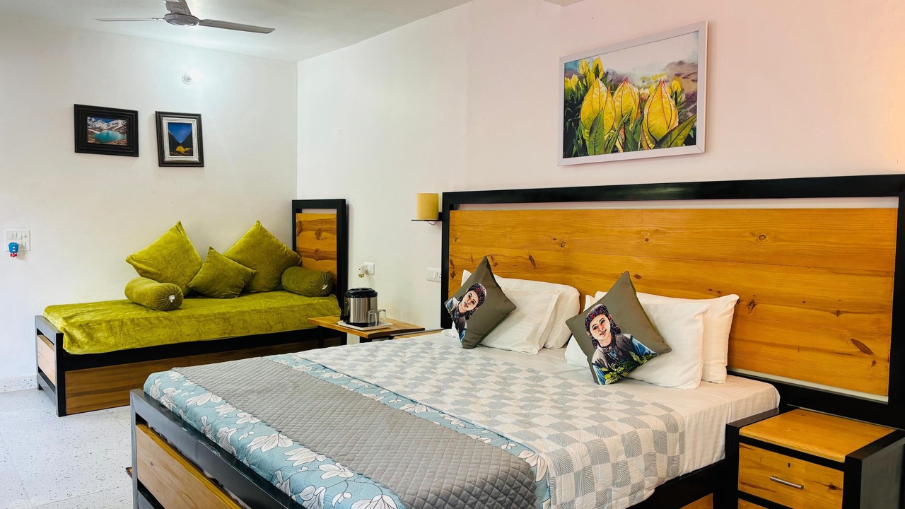 Photo of Bedroom in Ukhimath