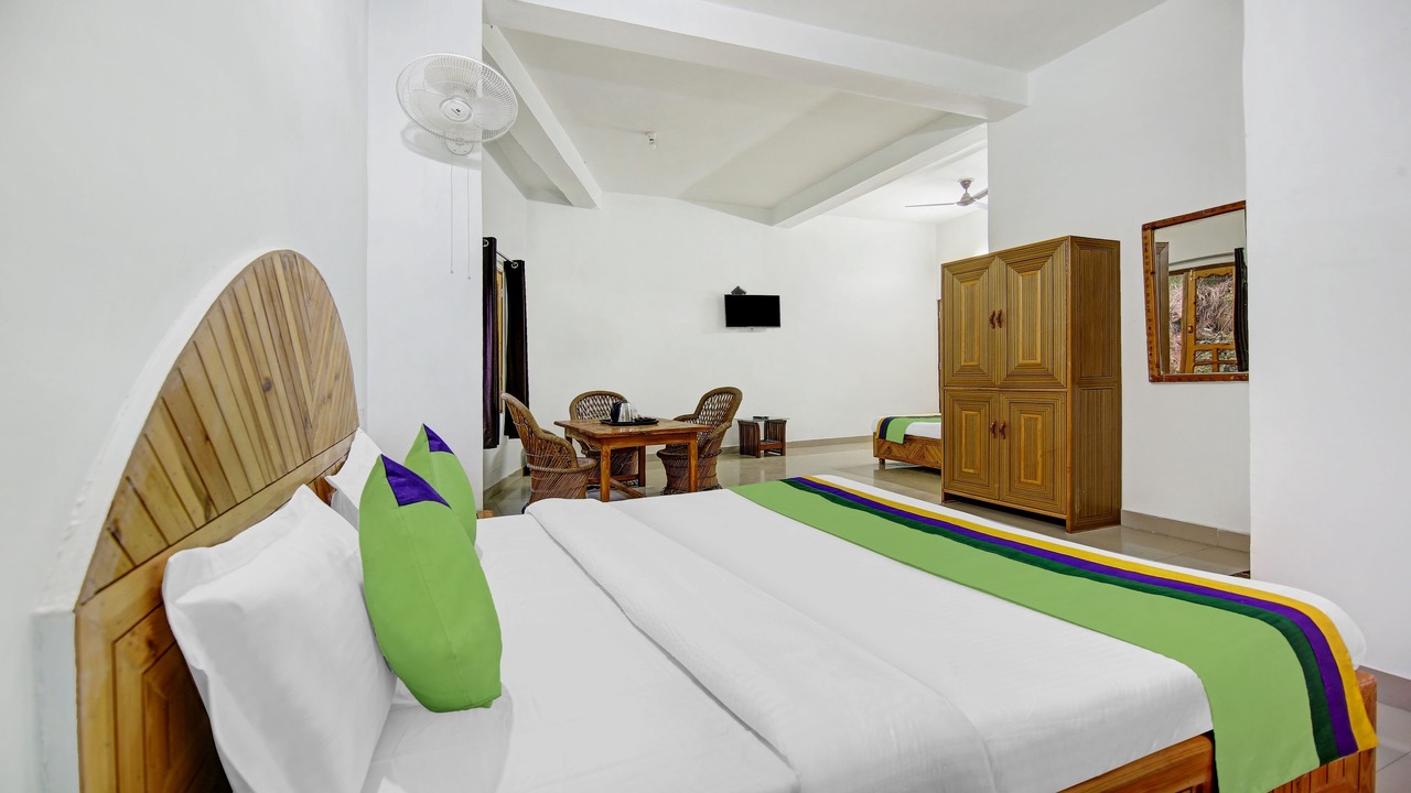 Photo of Bedroom in Kasol