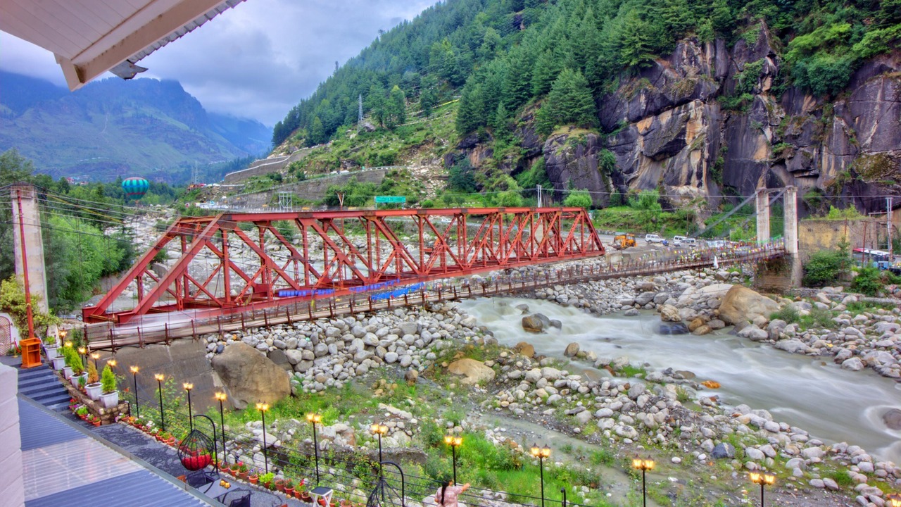 Photo of Bedroom in Manali
