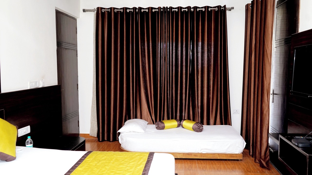 Photo of Bedroom in Chail