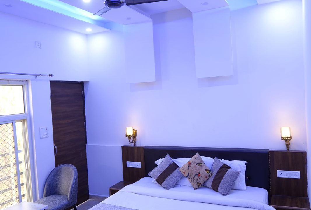 Photo of Bedroom in Lansdowne