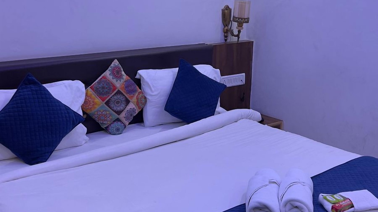 Photo of Bedroom in Lansdowne