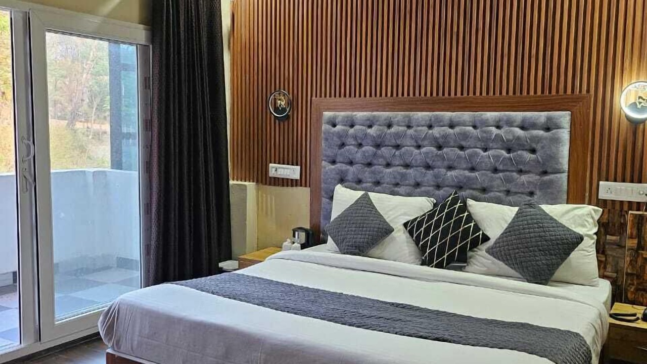 Photo of Bedroom in Lansdowne