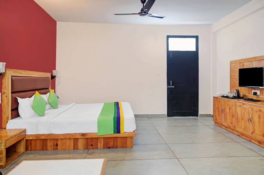 Photo of Bedroom in Kasol