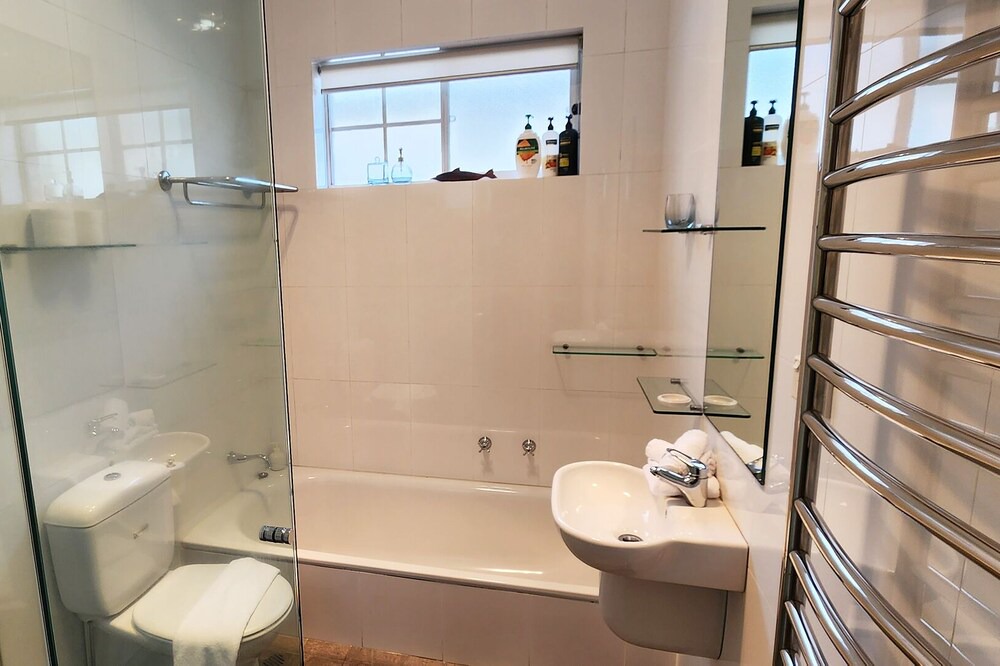 Photo of Bathroom in Rosebery