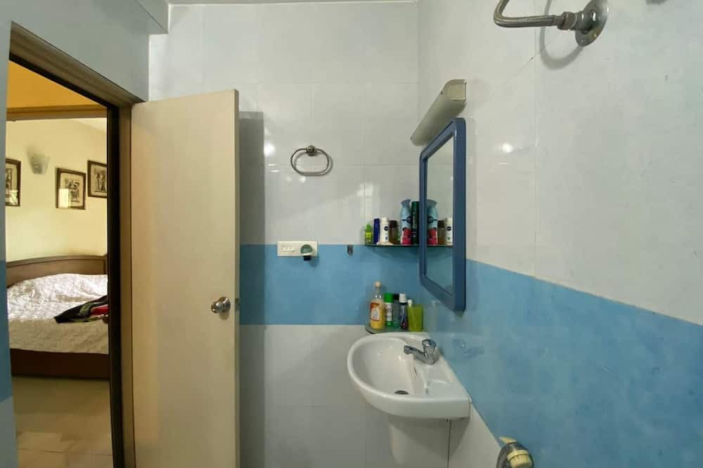 Photo of Bathroom in Benaulim