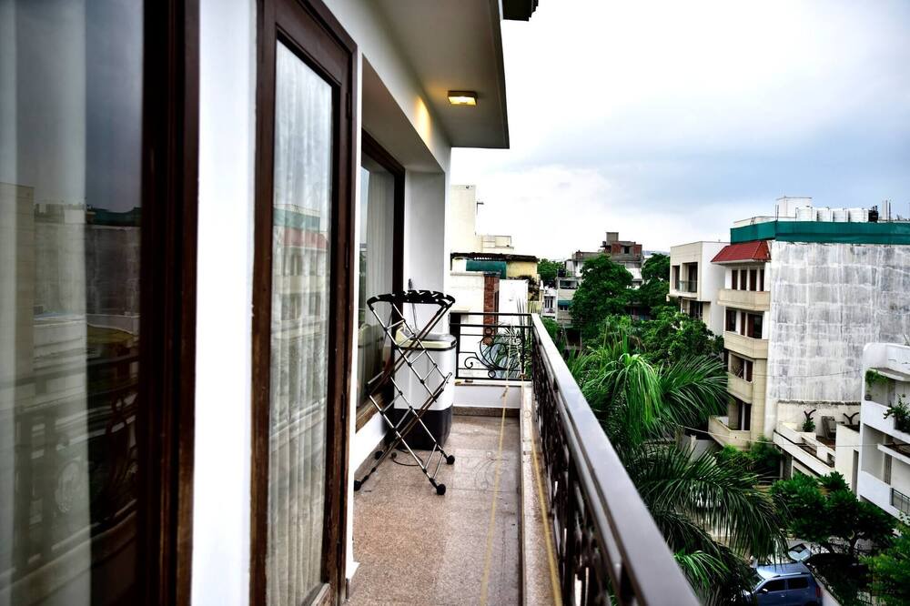 Photo of Patio Balcony in Green Park