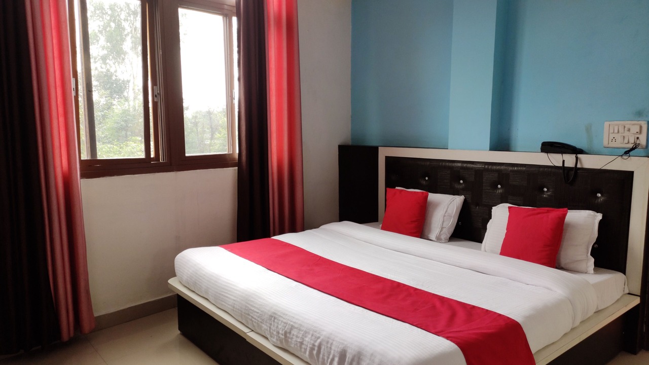 Photo of Bedroom in Fatehpur