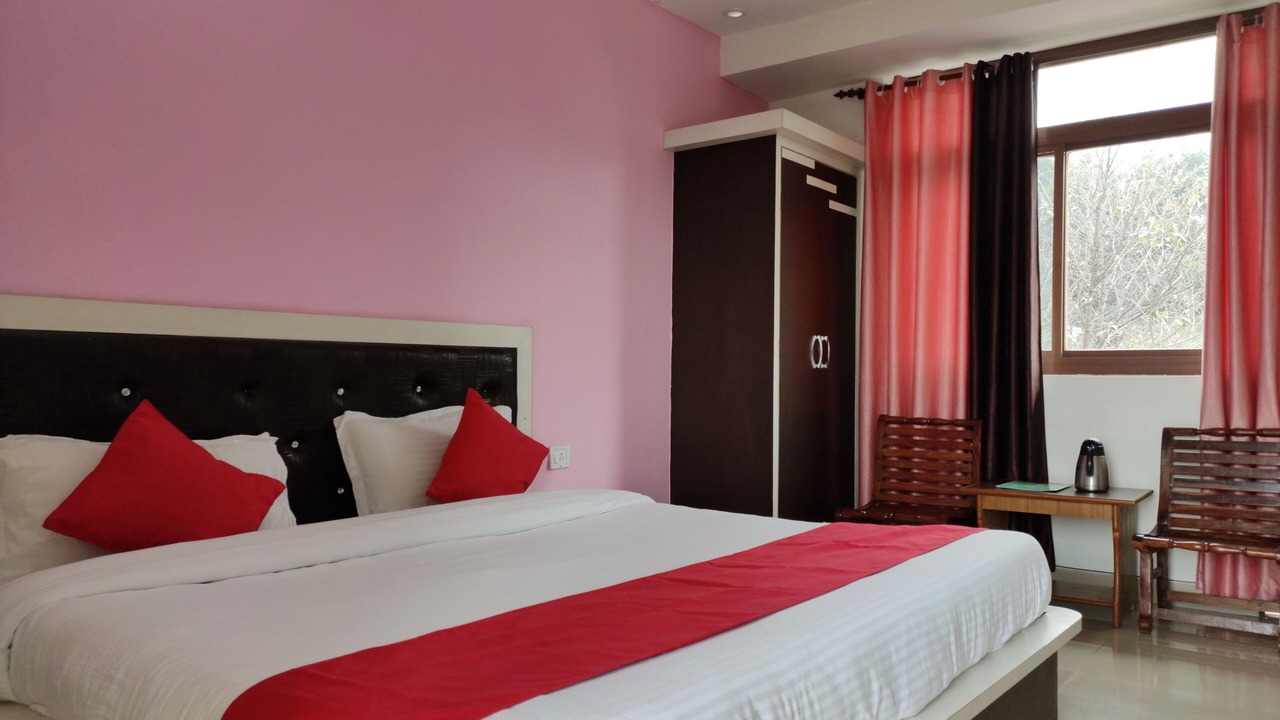Photo of Bedroom in Fatehpur