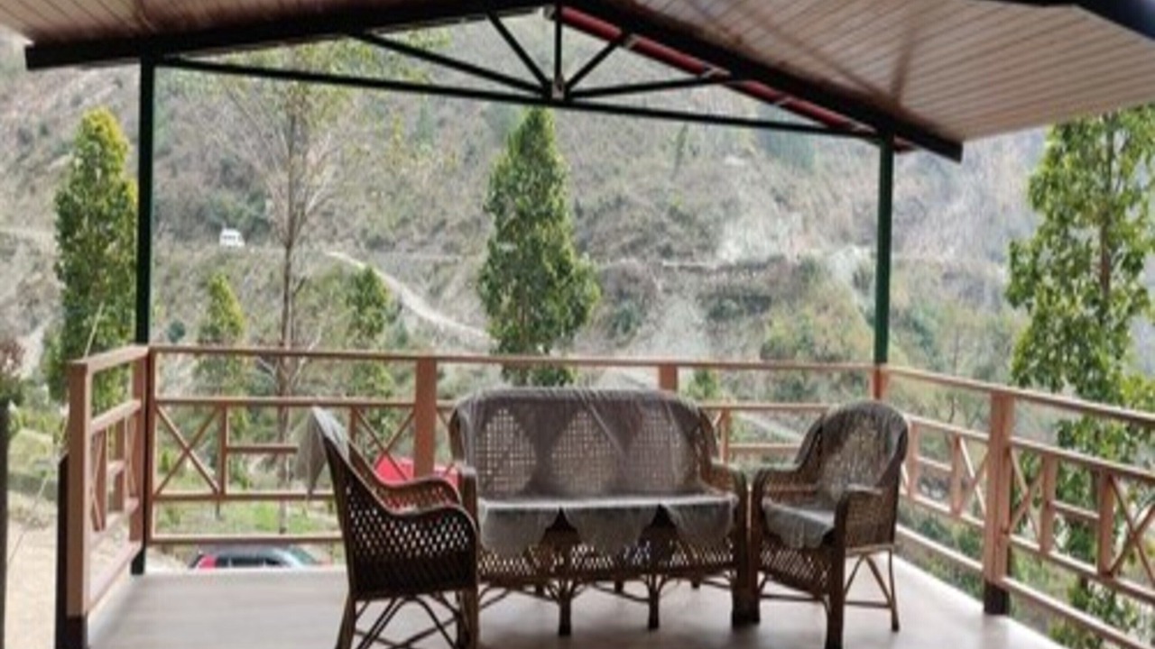 Photo of Bedroom in Lansdowne
