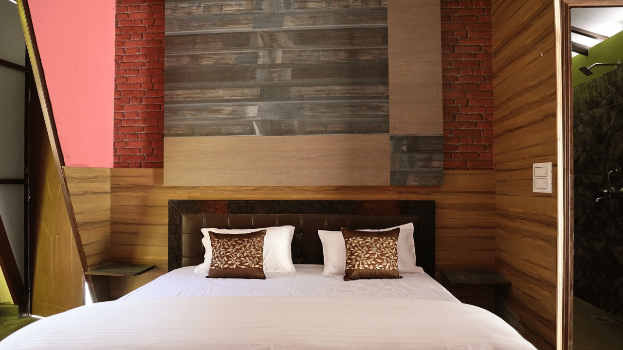 Photo of Bedroom in Lansdowne