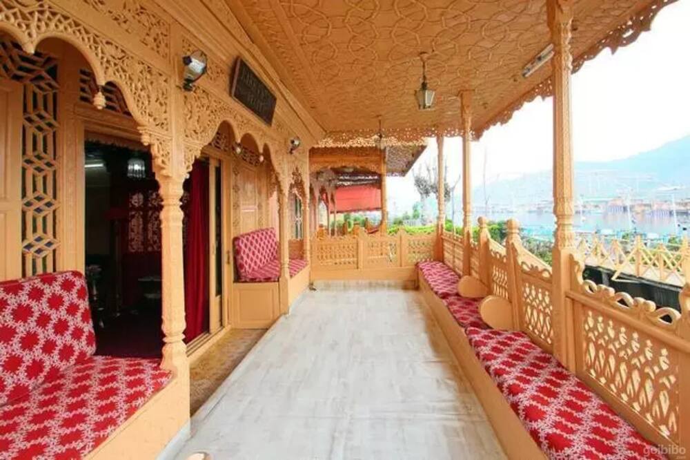 Photo of Outdoor in Dal Lake