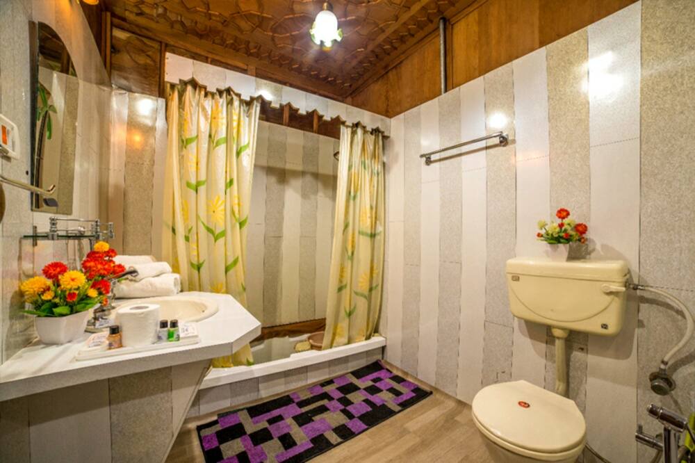 Photo of Bathroom in Dal Lake